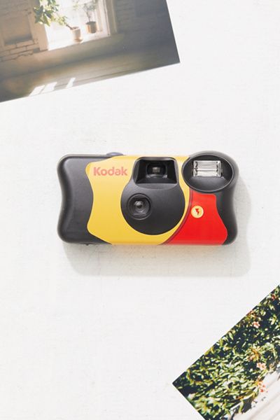 Kodak Kodak FunSaver Disposable Camera in Black at Urban Outfitters