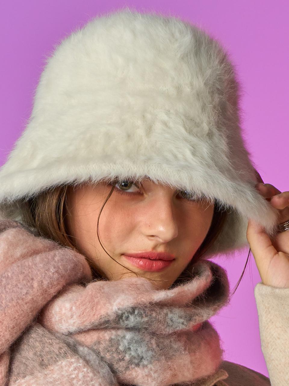 KOLEAT Fogny Winter soft wool Muji Bucket Hat [White]