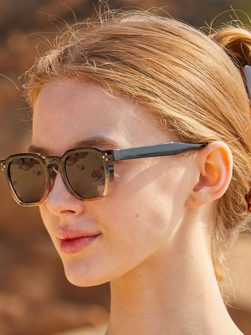 KOLEAT Layered Horn-Rimmed Gradient Multi-Angular UV Protection Sunglasses (DGGRB)