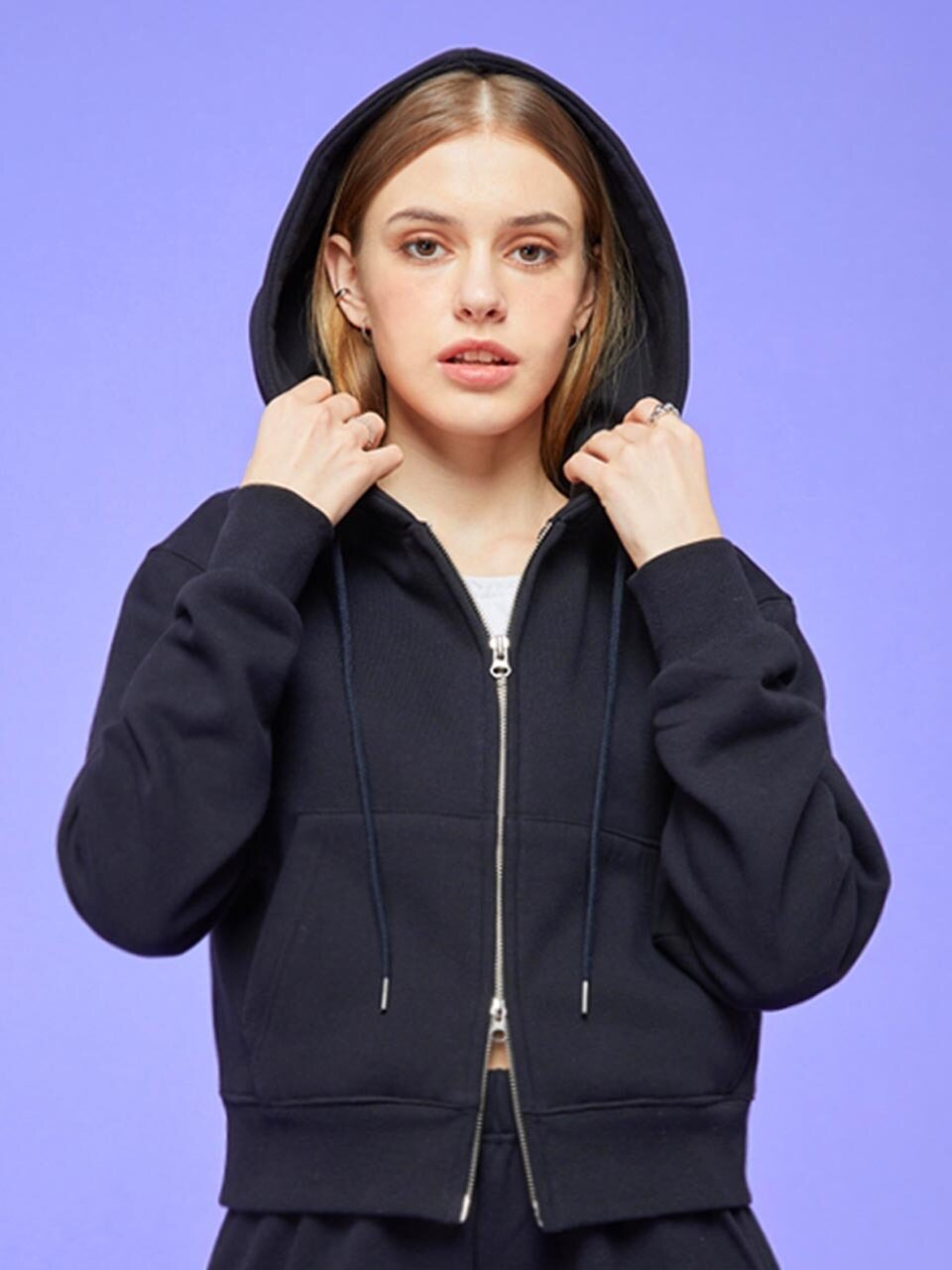 KOLEAT [Napping Lining] Crop Two-Way Zip-Up Hoodie_Black