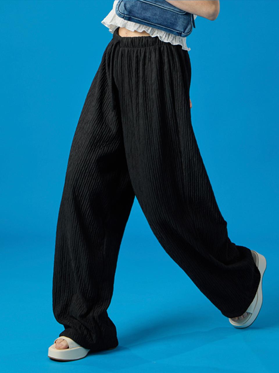 KOLEAT Summer Airy Pleated Flared Banding Wide Slacks Pants [BLACK]