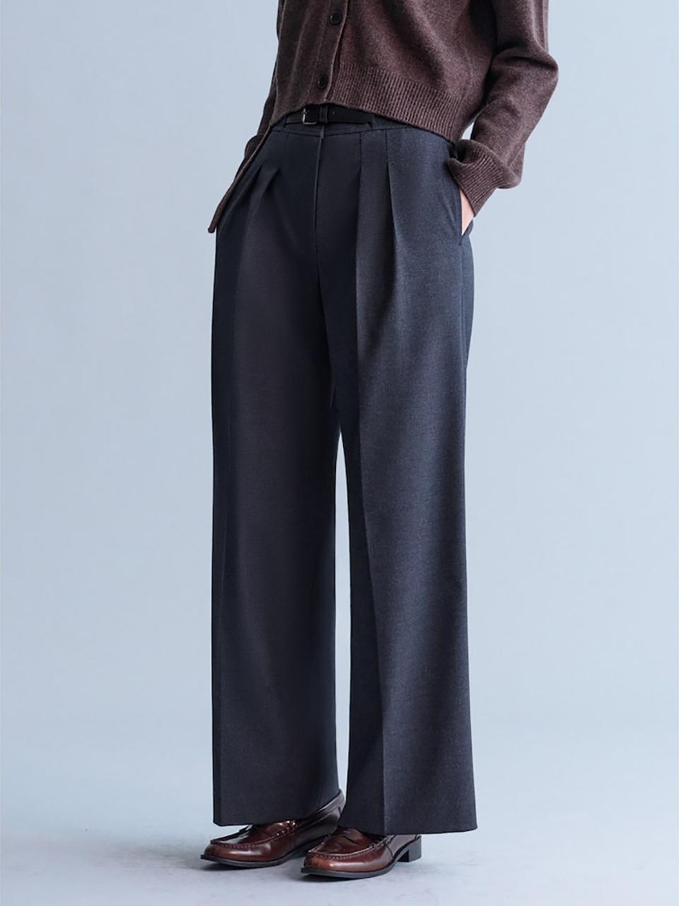 kuho plus Belted Point Tuck Wide Pants - Ash