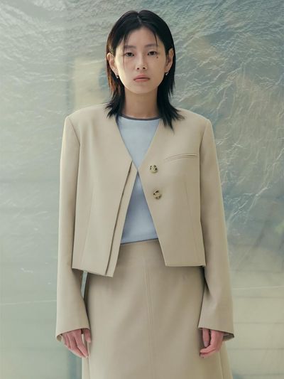 kuho plus Collarless V-neck Short Jacket [Beige] (KE5211M03A)