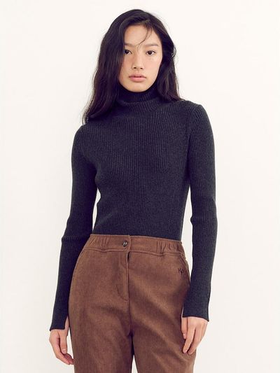 kuho plus Essential Turtleneck Pullover - Ash