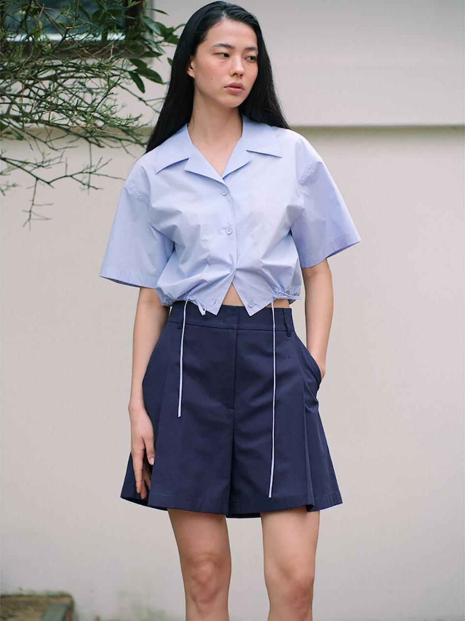 kuho plus Flared Tuck Half Pants (Navy)