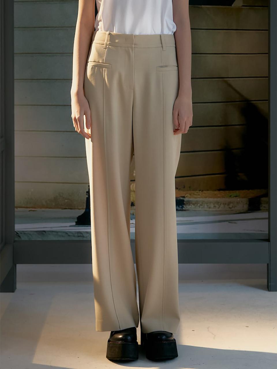 kuho plus Line Point Straight Fit Pants [Beige] (KE5221M02A)