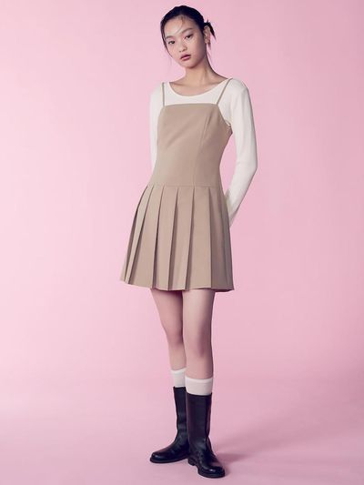 kuho plus Pleats Sleeveless Mini Dress_Beige