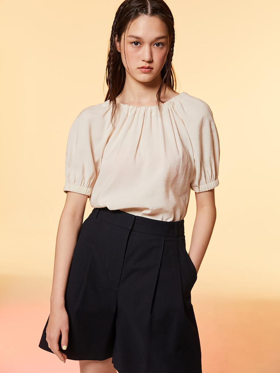 kuho plus Semi Flared Tuck Shorts_Navy (KE3321M06R)