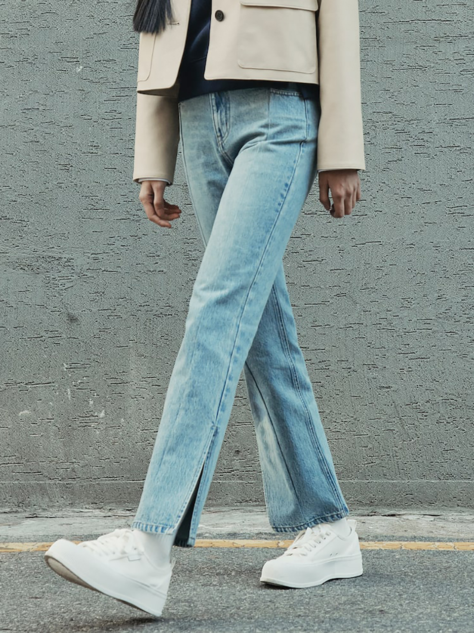 kuho plus Side Slit Straight Fit Denim Pants_Blue