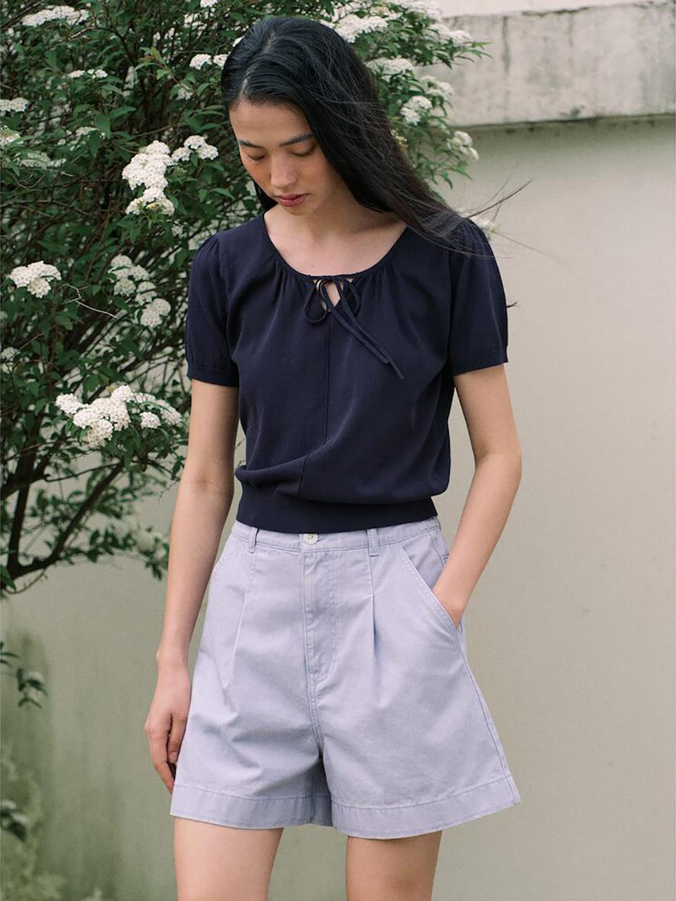 kuho plus Signature Back Banding Denim Half Pants
