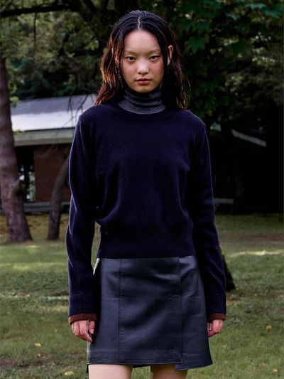 kuho plus Signature Color Point Wool Knit Pullover - Navy
