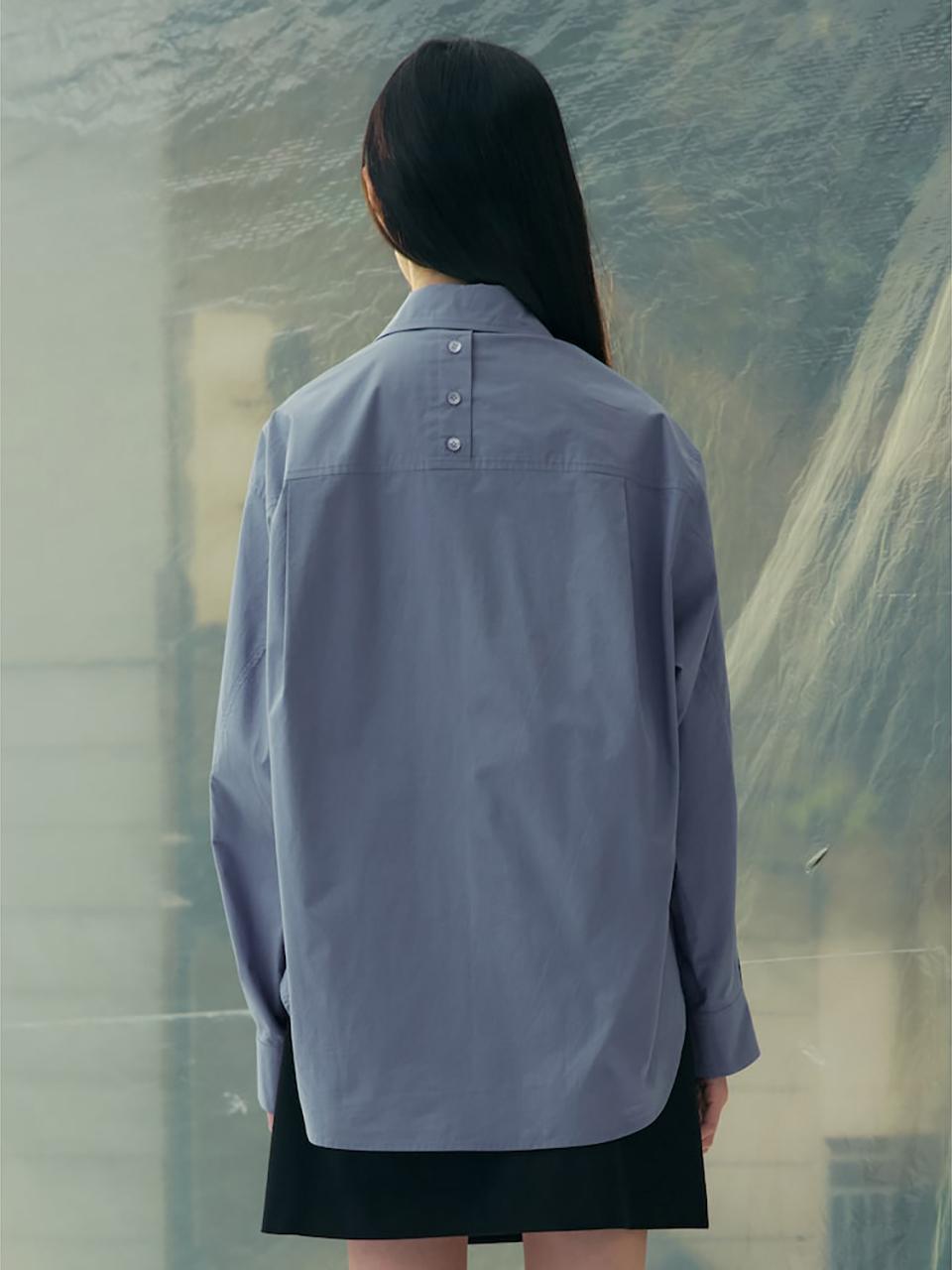 kuho plus Signature Semi Overfit High-Density Cotton Blouse [Blue] (KE5260M04P)