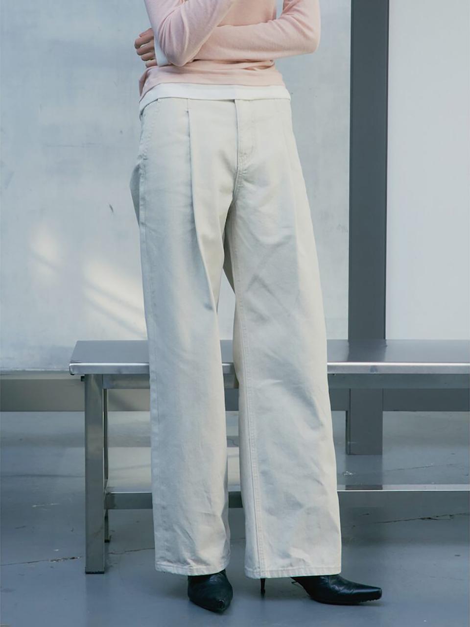 kuho plus Signature Semi Wide Premium Cotton Denim Pants [Ivory] (KE5121M510)