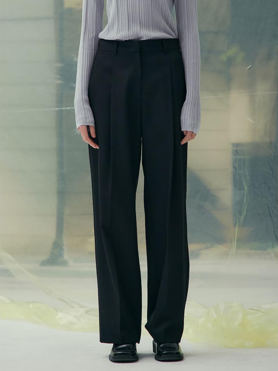 kuho plus Signature Wool Gabardine Semi Wide Pants [Black] (KE5221M015)