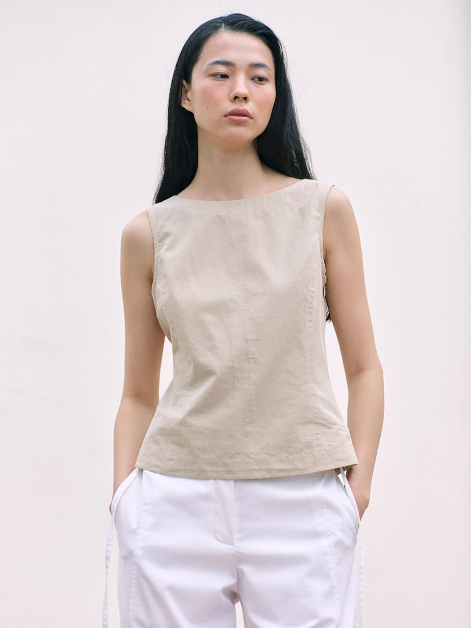 kuho plus Torso Sleeveless Blouse_Beige