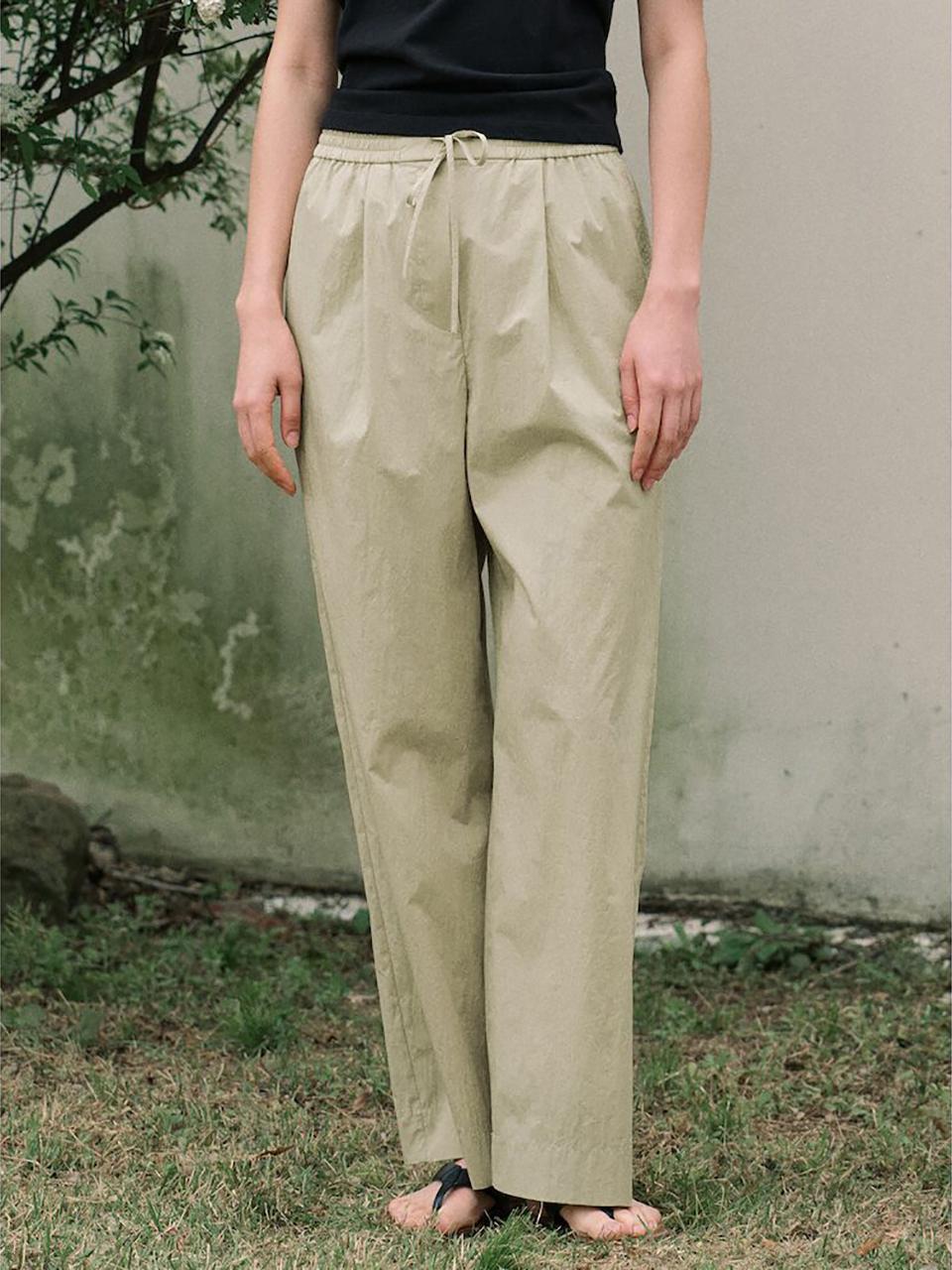 kuho plus Tuck Banding Wide Pants_Khaki