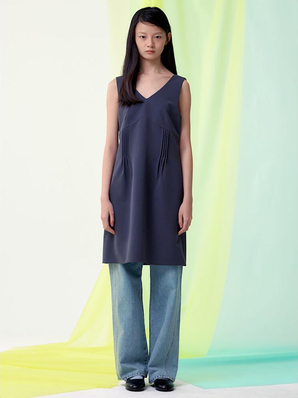kuho plus Tuck Detail Layered Semi A-line Sleeveless Dress [Grey] (KE5171M043)