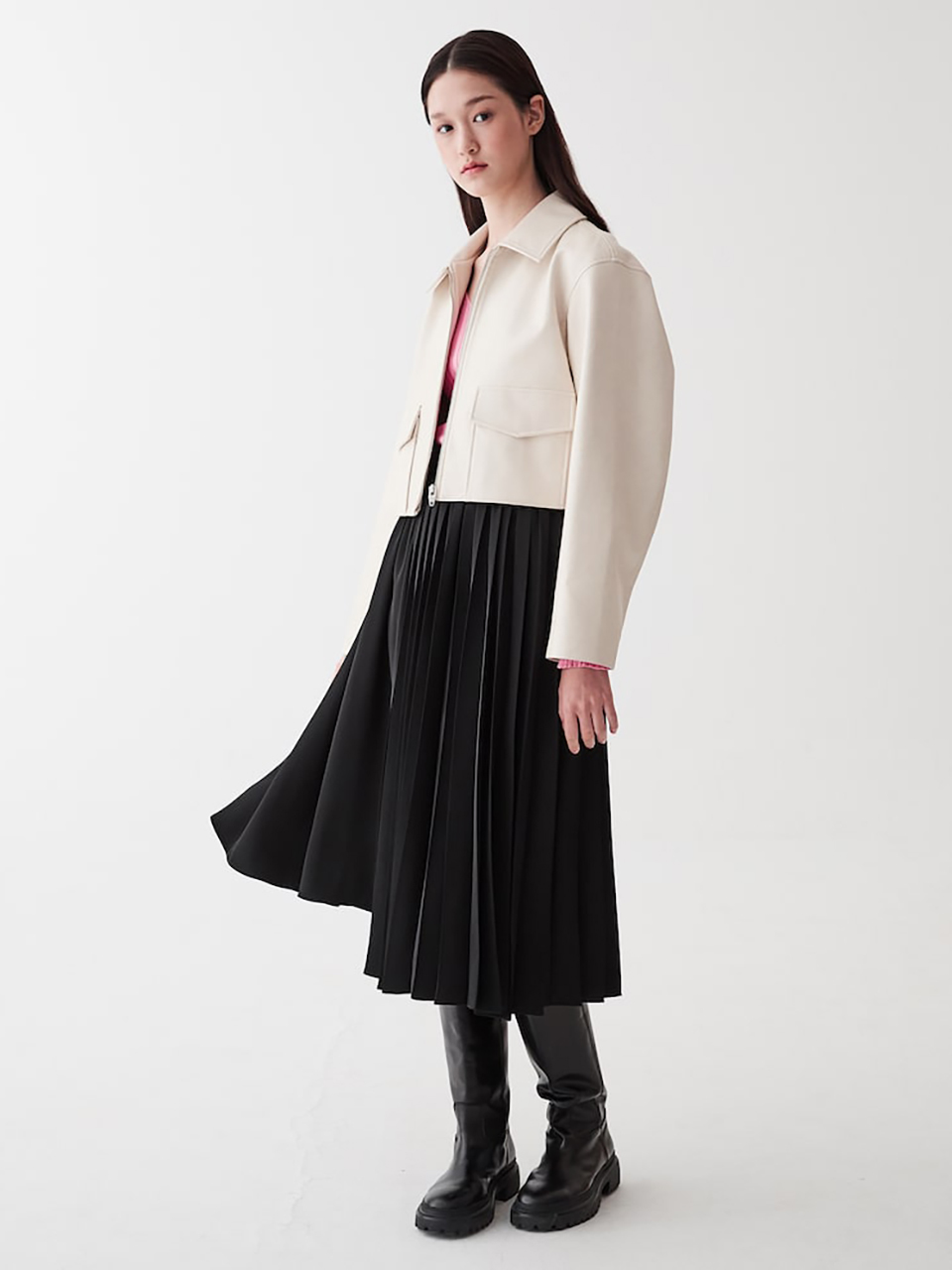 kuho plus Unbalanced Pleats Midi Skirt _Black