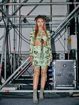 Kwak Hyun Joo Collection 24SS FUR RIBBON CROP BLOUSES