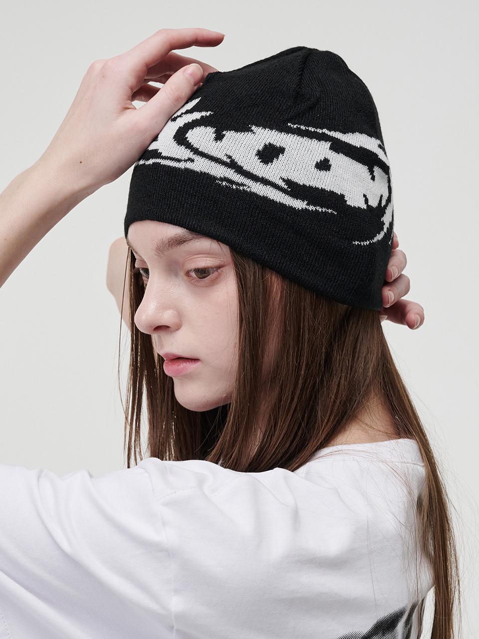 KZM BIG LOGO SKULL CAP [BLACK]