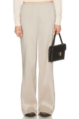 L'Academie L'Academie Maricel Pant