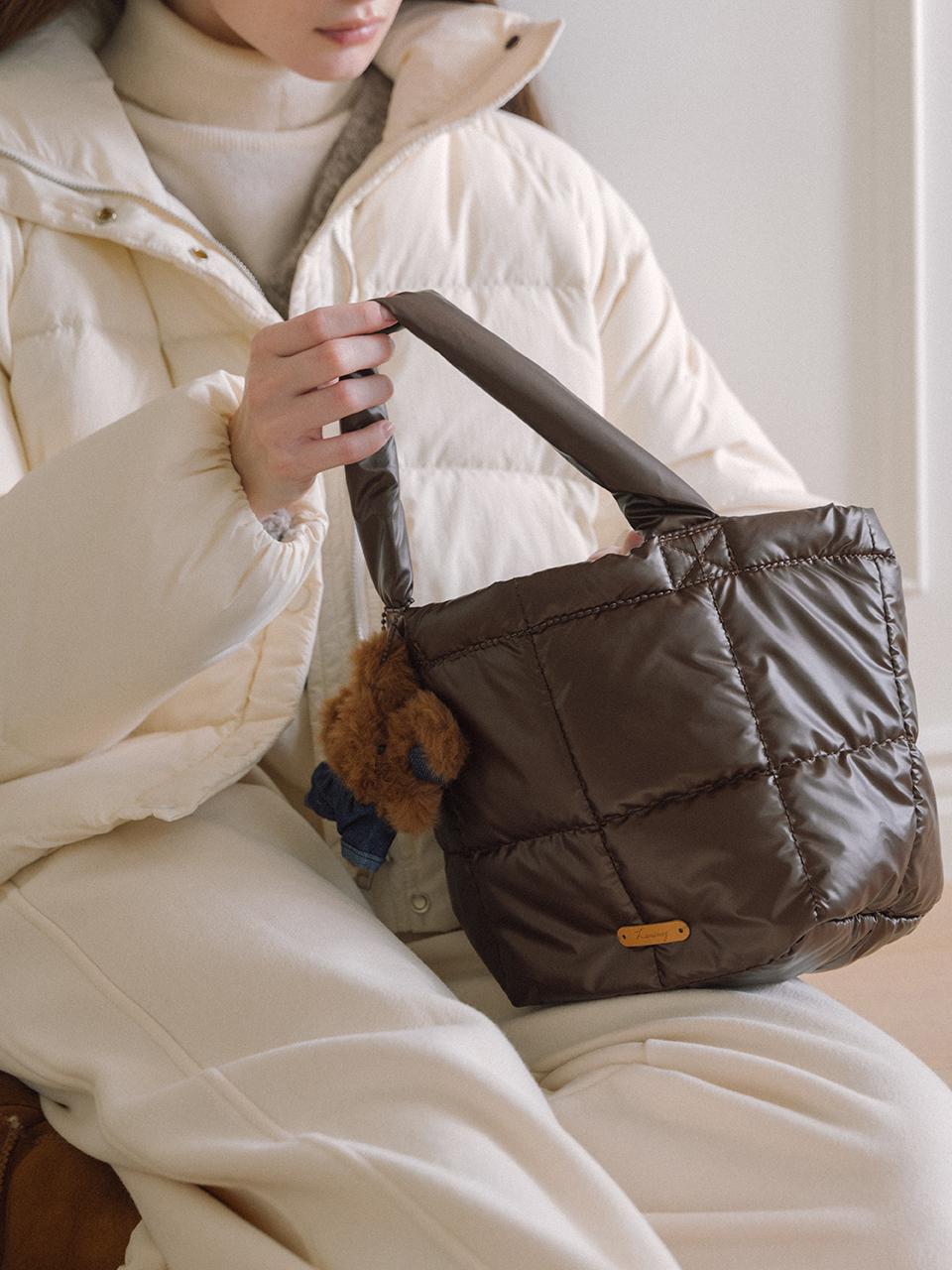 Laminez [GIFT] Quilting Padding Bag. - Brown