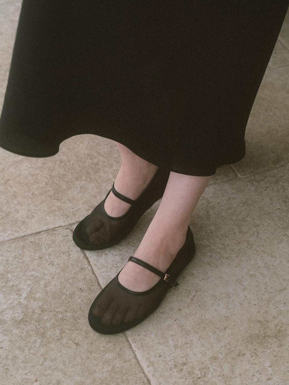 Laminez Round Mesh Mary Jane [Black]