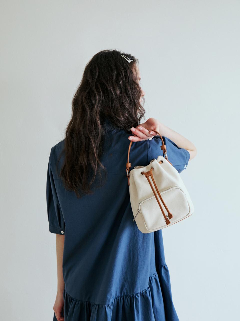 LAP CLASSIC CANVAS BUCKET BAG (AR7AB440)