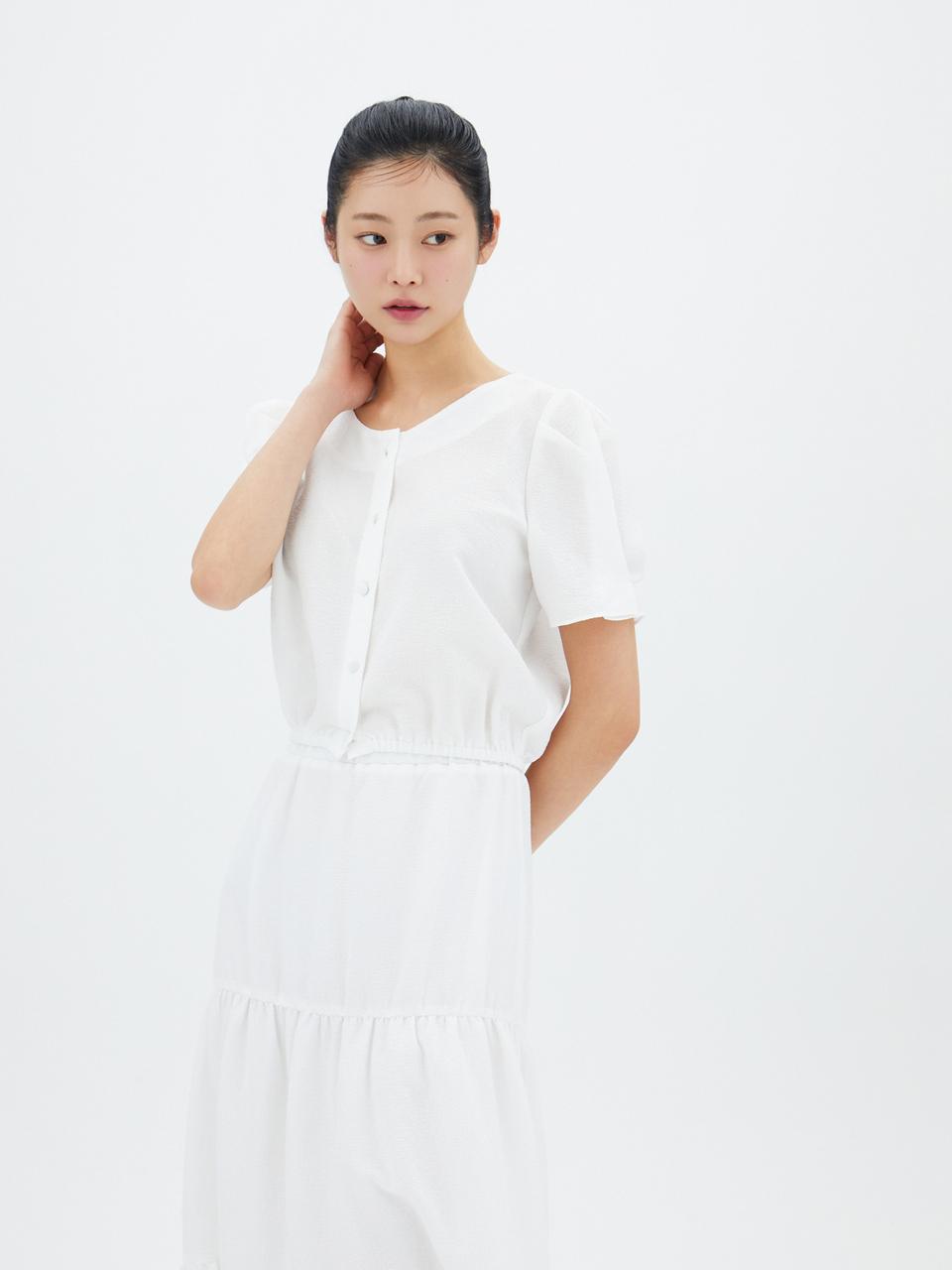 LAP Round Button Puff Sleeve Blouse (AR2WB580)