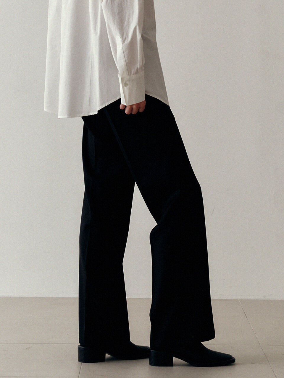 LARGO Pleats Pants_Black