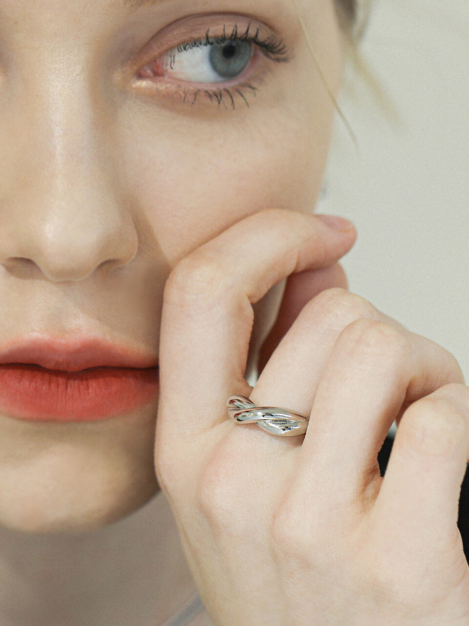 LAZYDAWN Bold Wave Layered Ring (R034) - 2 Colors