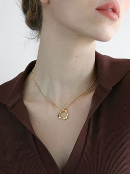 LAZYDAWN Crumble Pendant Necklace