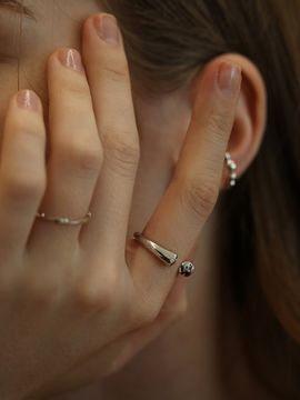 LAZYDAWN Horseshoe Ring R006