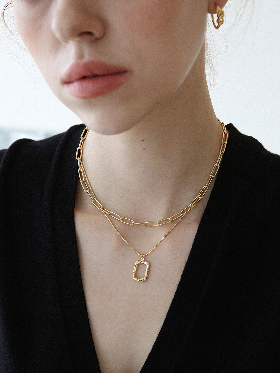 LAZYDAWN Pendant Layered Chain Necklace