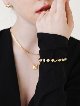 LAZYDAWN Unique Wave Bold Bangle Bracelet (B036) - 2 Colors