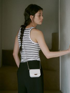 Le abonne Wallet Bag