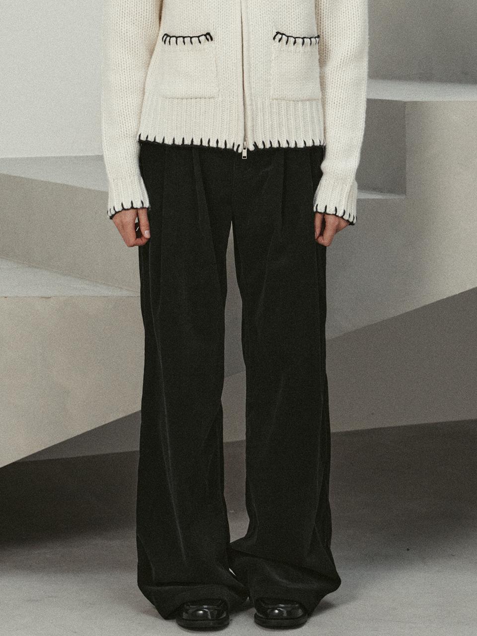 LE corduroy two tuck wide pants (black)