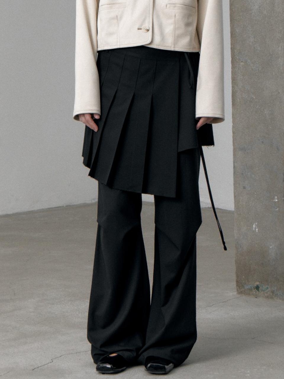LE Low Edge Pleat Wrap Skirt [Black]