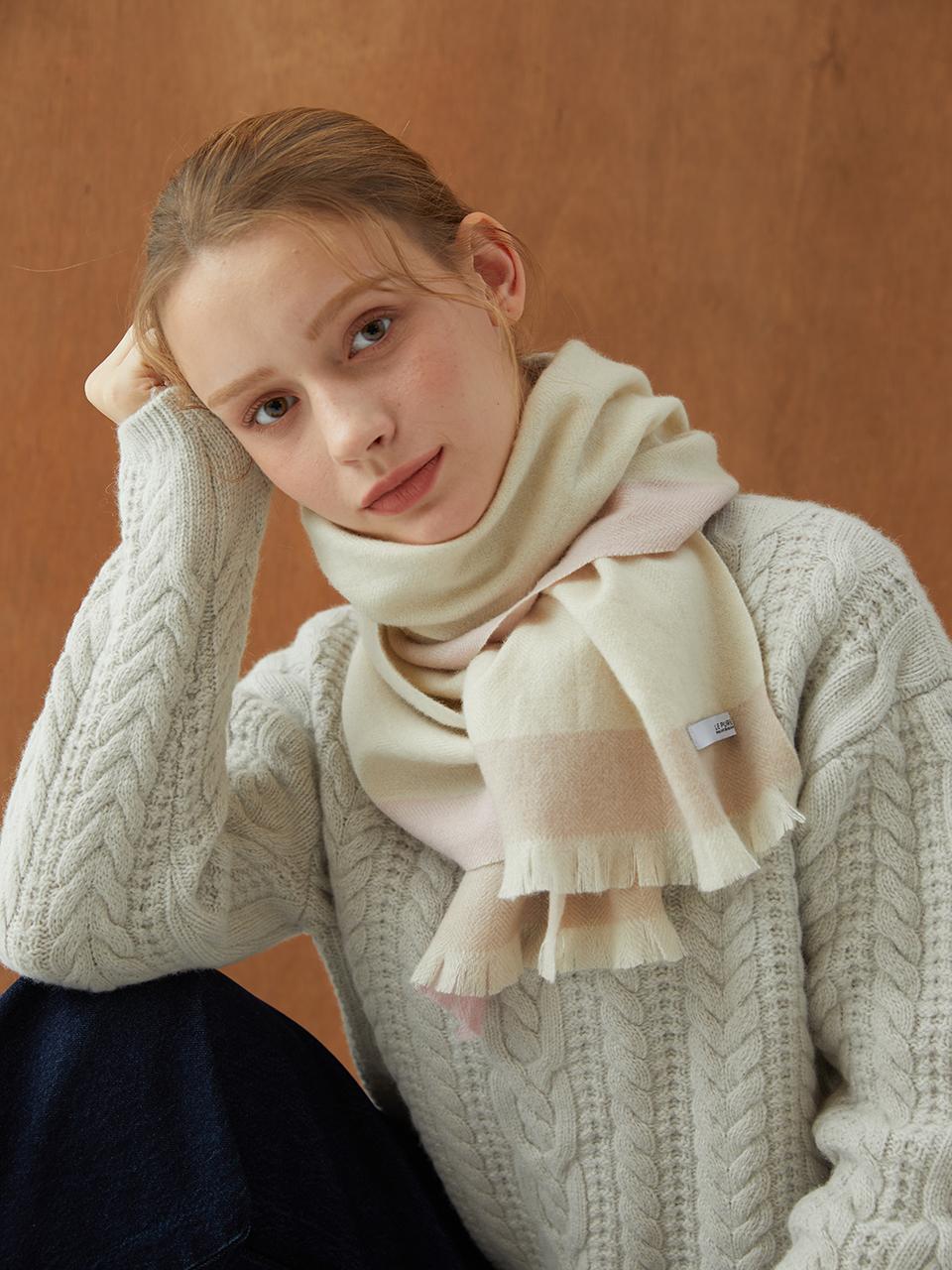LE PURE Cashmere Premium Gradient Muffler