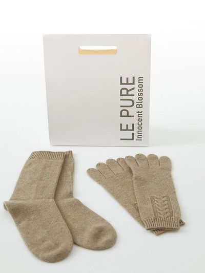 LE PURE Cashmere Premium Touchscreen Compatible Gloves and Socks Set [Brown]