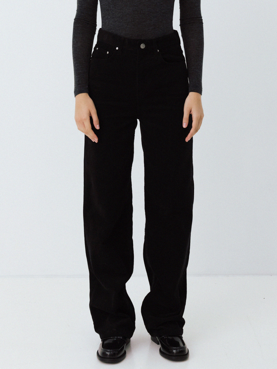 LE Signature Corduroy Straight Pants (Black)