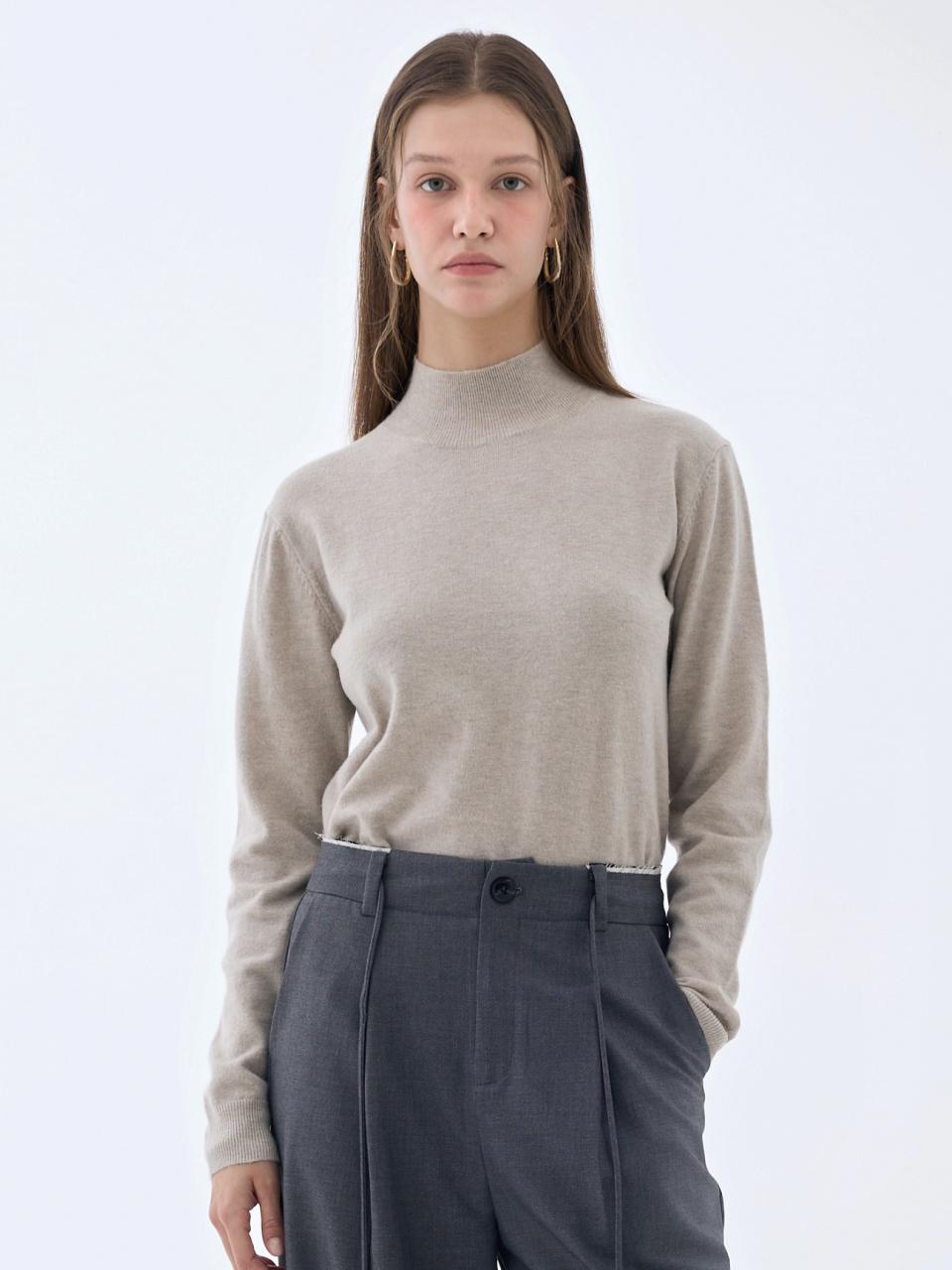 LEI AVERY Cashmere Mock Neck Loose Fit Knit [Grey]