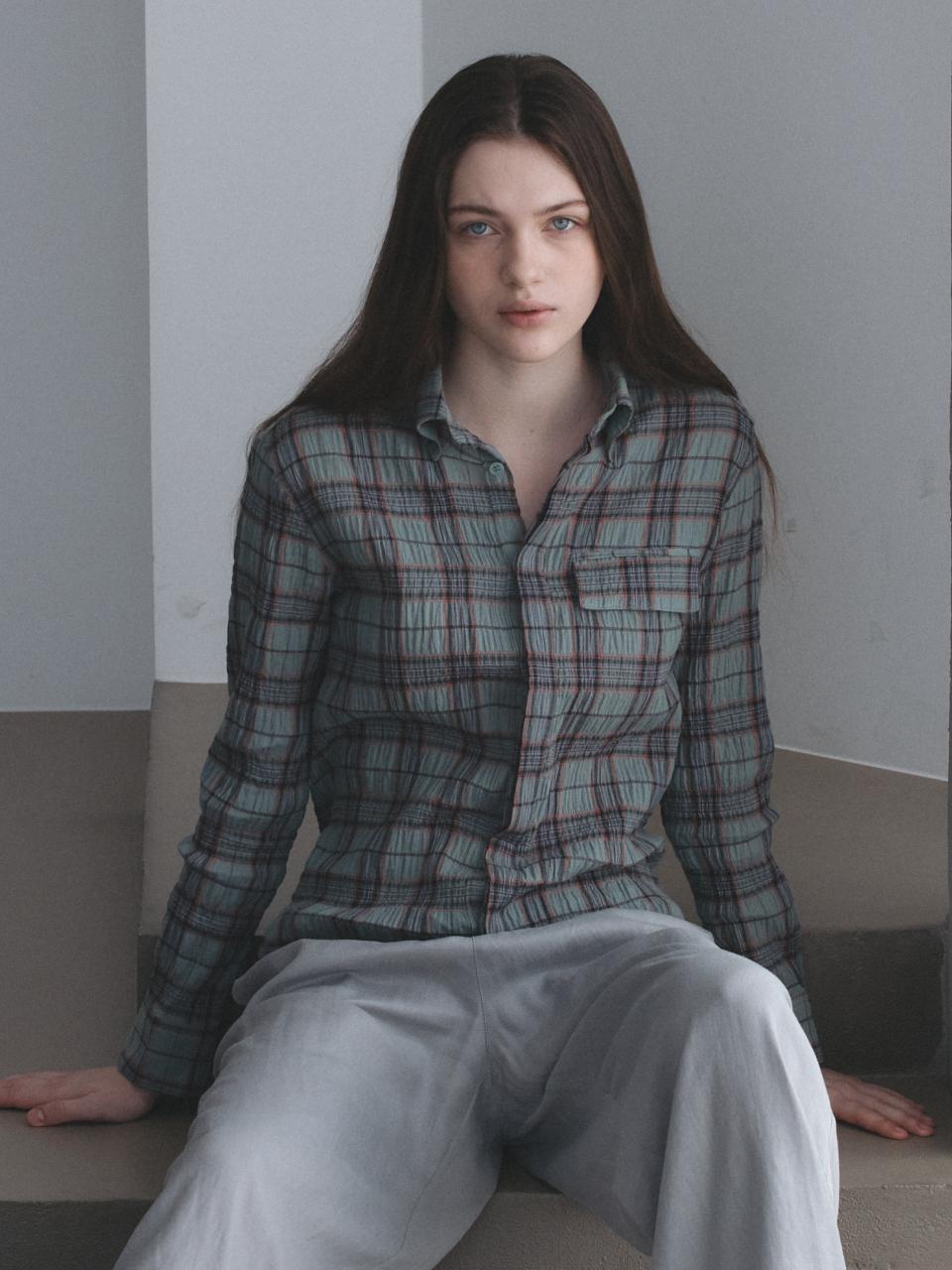 LEI AVERY Hidden button checkered shirt (Green Khaki)