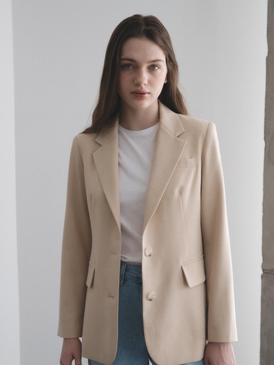 LEI AVERY Two-Button Single Jacket (Beige)