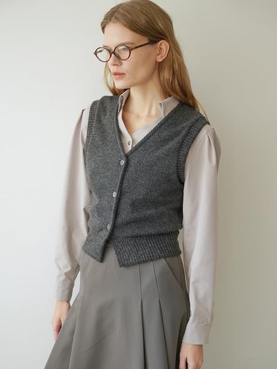 LEIE Sweater Vest Cardigan (Charcoal)