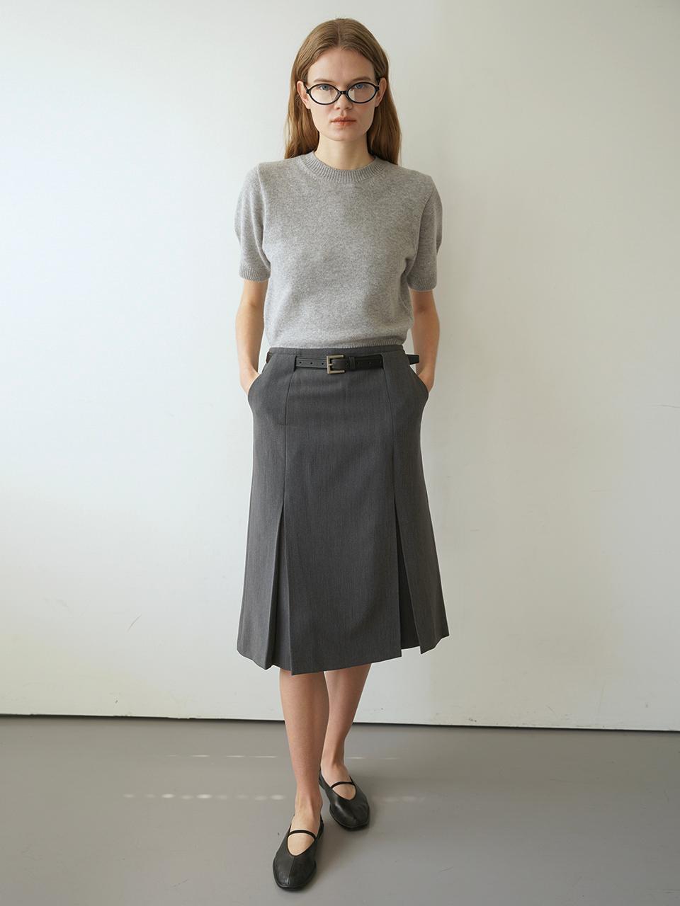 LEIE Tunnel Belt Pleated Midi Skirt (Gray)
