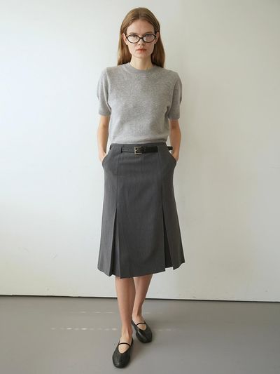 LEIE Tunnel Belt Pleated Midi Skirt (Gray)