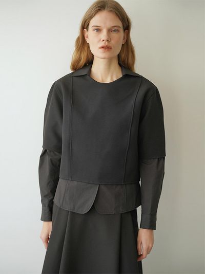 LEIE Volume Sleeve Crop Blouse (Black)