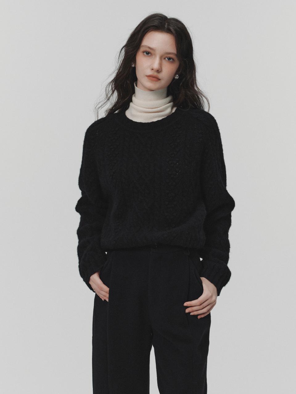 LENINA Cable Round Raglan Knit [Beige]