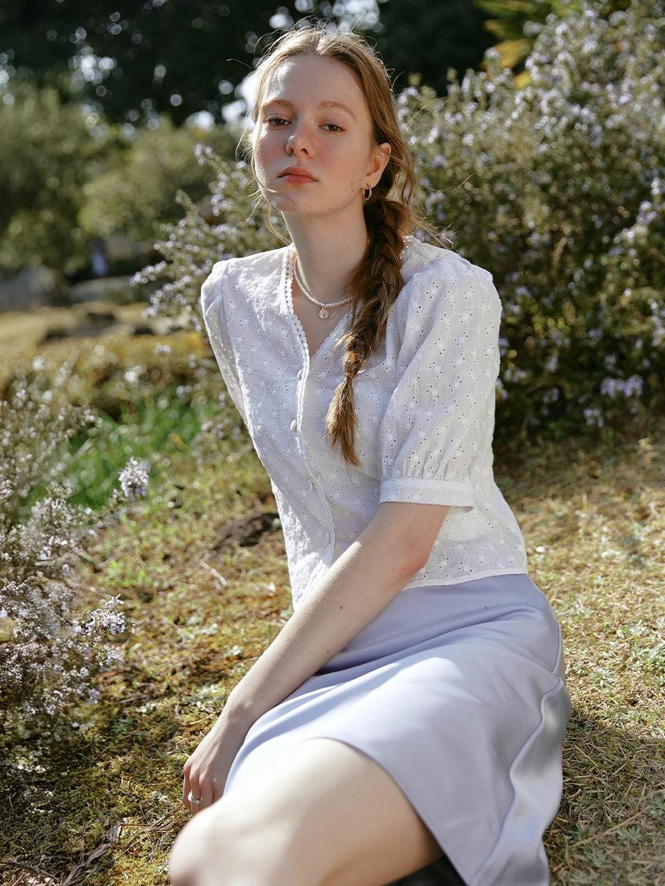 LENINA KOYA Embroidery Puff Shirt [WHITE]